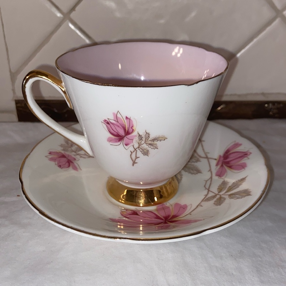 RARe Vintage Old Royal Bone China Footed Teacup Saucer  Pink Floral Gold Rim MCM
